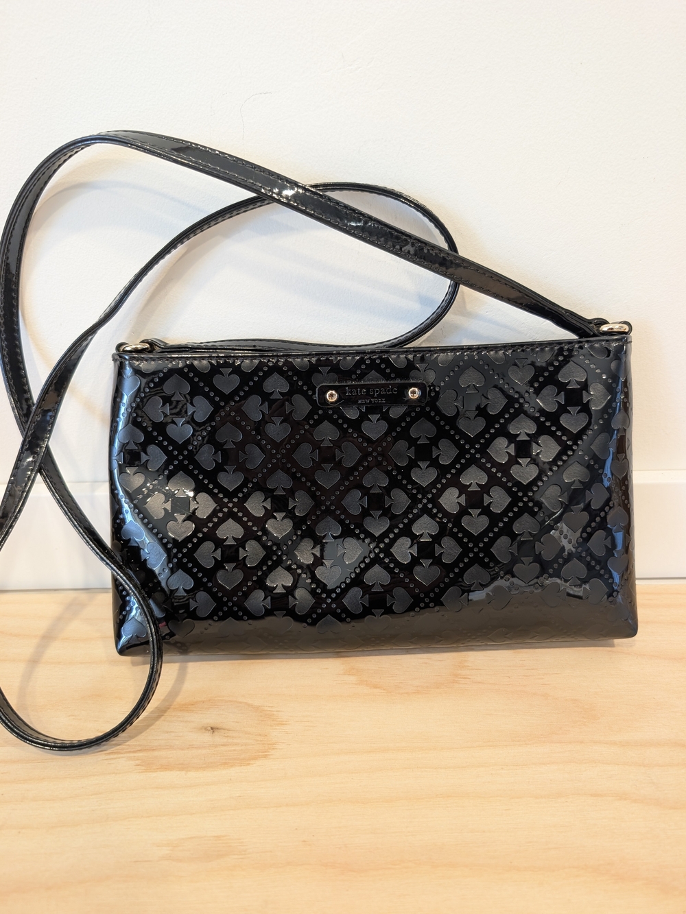 Kate Spade Patent Pattern Crossbody Clutch in Black